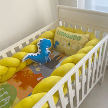 Cargar imagen en el visor de la galería, Juego de cuna con protector de barandal trenzado