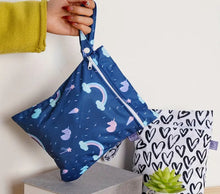 Cargar imagen en el visor de la galería, Bolsa Impermeable (WetBag)